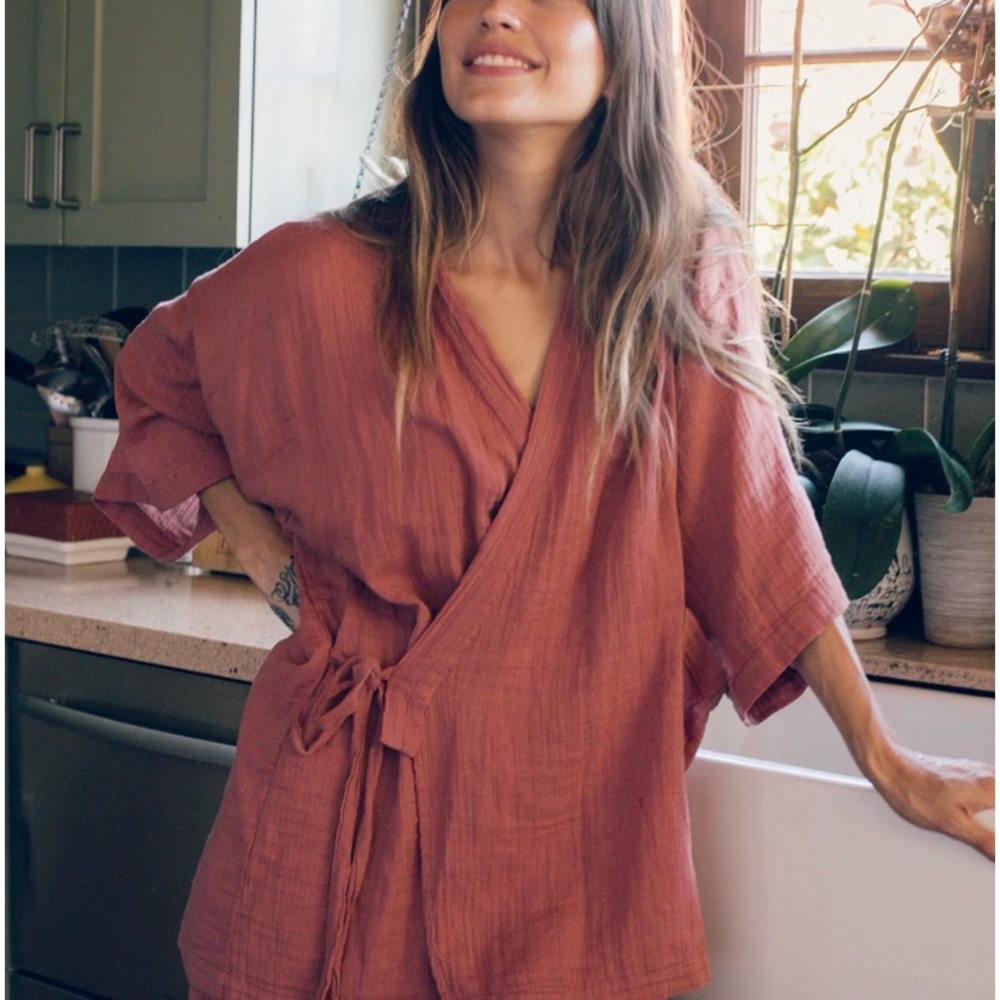 Oddbird Kardes Loungewear top in Canyon Rose